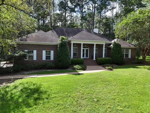 100 Cambridge Forest, Thomasville, GA 31792