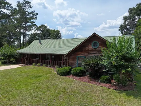 1411 E Russell Dr., Bainbridge, GA 39819