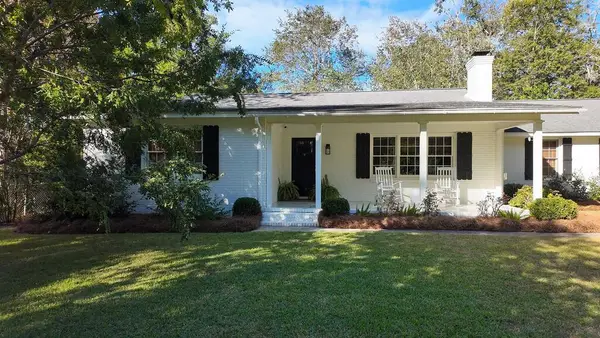 405 Briarwood Dr, Thomasville, GA 31792
