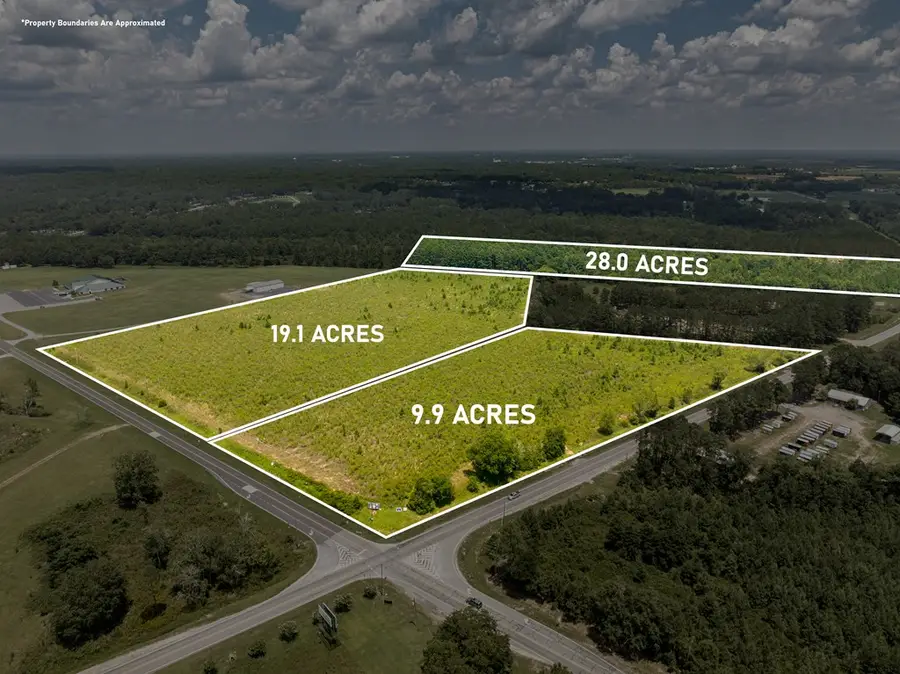 697 Benjamin H Hill Drive, Fitzgerald, GA 31750 - Image #2