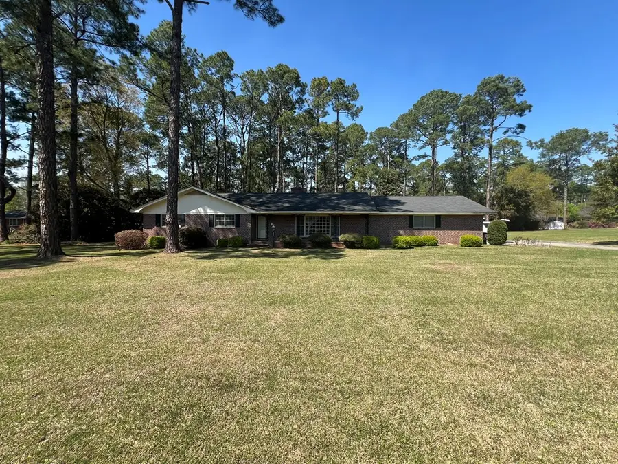 411 Haley Ave, Ashburn, GA 31714 - Image #2