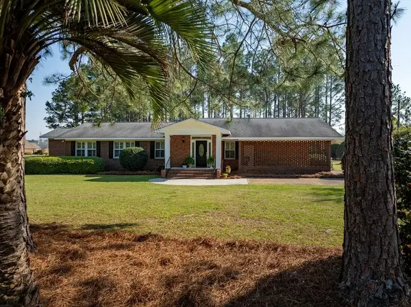 142 Brighton Road, Tifton, GA 31794