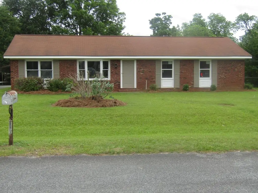 135 Carol Circle, Fitzgerald, GA 31750 - Image #1