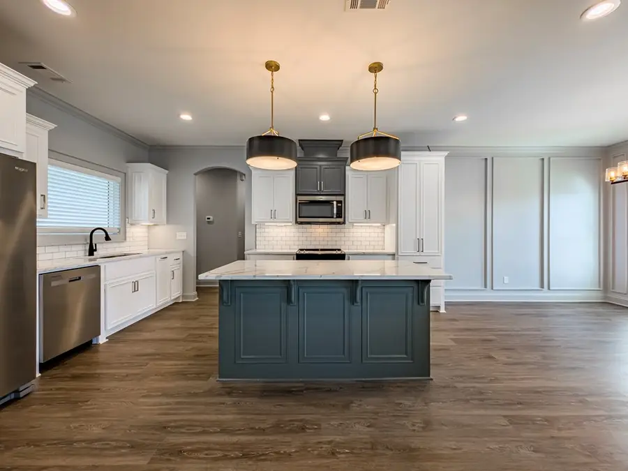 12 Edgewater Ct, Tifton, GA 31793 - Image #3