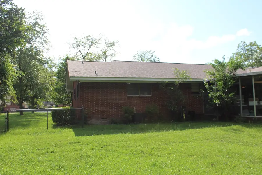 2609 N Emmett Drive, Tifton, GA 31794 - #2
