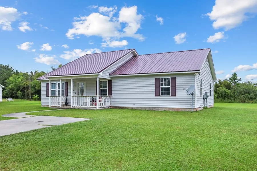 407 Pinecrest Dr, Douglas, GA 31535 - Image #3