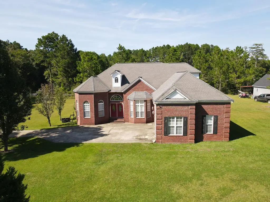 192 Newcomer Trail, Fitzgerald, GA 31750 - Image #1