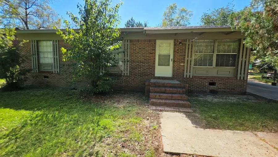 155 Grove Avenue, Fitzgerald, GA 31750 - Image #2