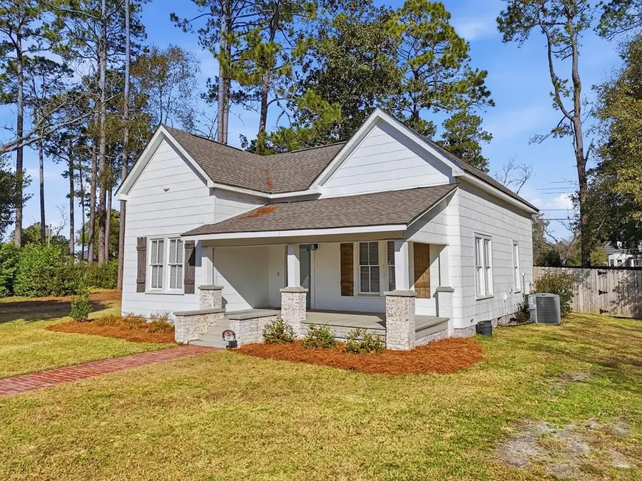 611 W 3rd St, Ocilla, GA 31774 - #3