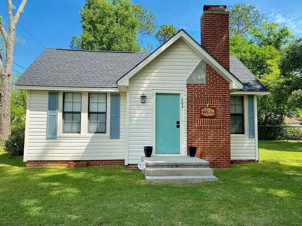 205 W 2nd St, Ocilla, GA 31774 - #1