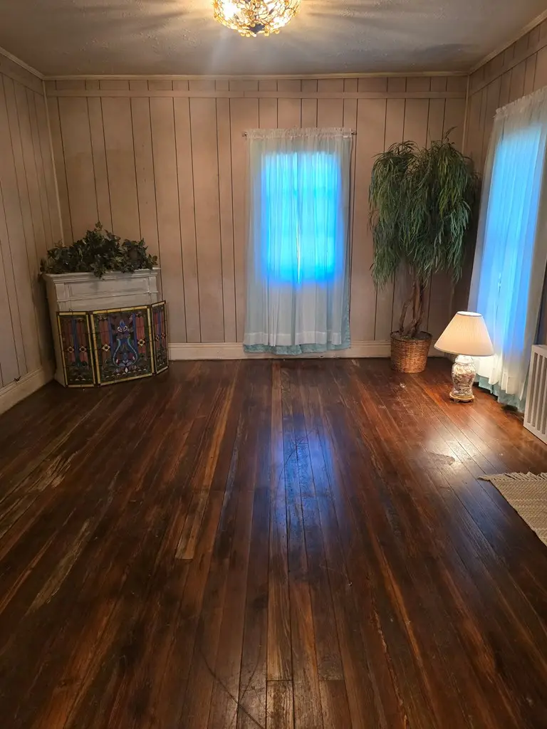 612 W Magnolia St, Fitzgerald, GA 31750 - #3