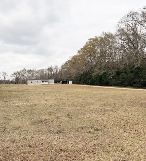 405 Westwood Dr, Fitzgerald, GA 31750 - #2