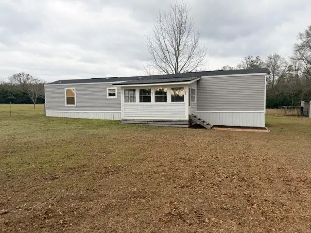 405 Westwood Dr, Fitzgerald, GA 31750 - #3