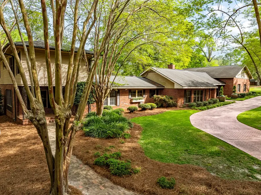 1411 N College Ave, Tifton, GA 31794 - #3