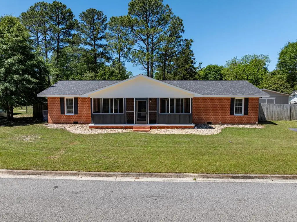 2008 Lee Ave, Tifton, GA 31794 - #1