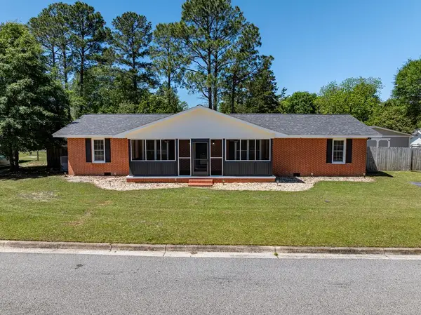 2008 Lee Ave, Tifton, GA 31794