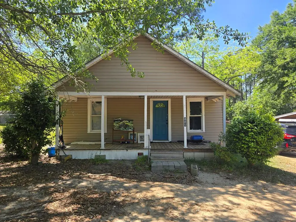 607 N Lee Street, Fitzgerald, GA 31750 - #1