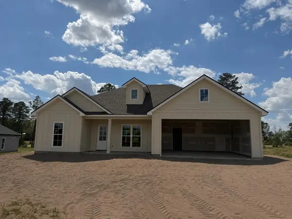 32 Edgewater Ct, Tifton, GA 31793