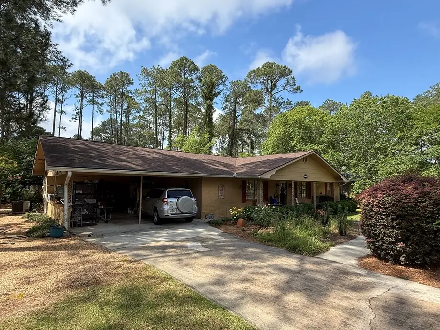 614 Rogers St, Tifton, GA 31794 - #2