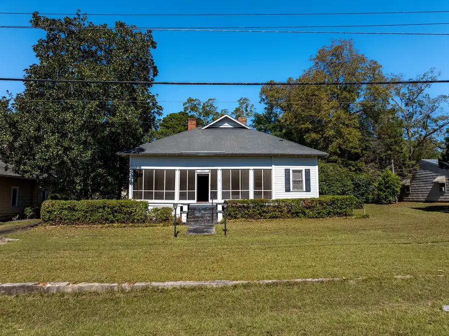203 E Pinson St, Sylvester, GA 31791 - #3