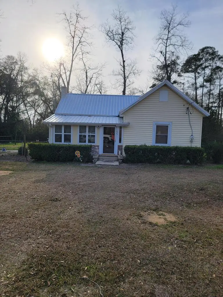 195 N Mattie Ave, Sycamore, GA 31790 - #1
