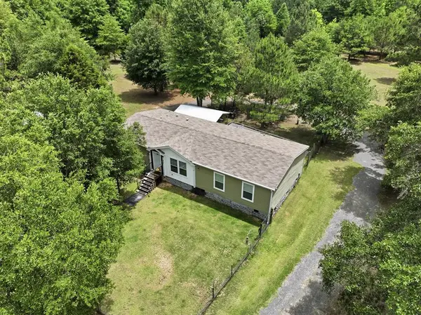 961 Cowford Bridge Road, Oakfield, GA 31772