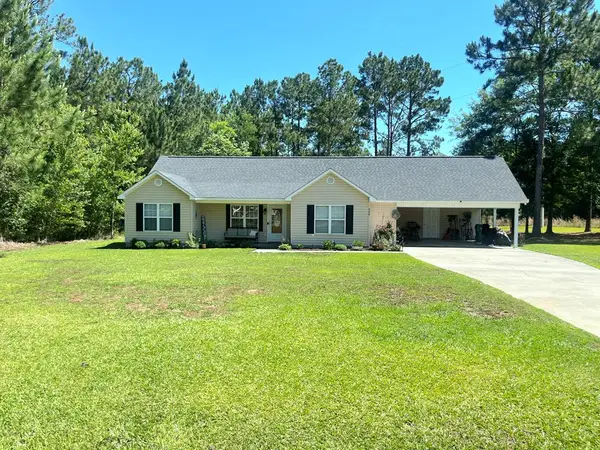 209 Greenbrier Circle, Ocilla, GA 31774