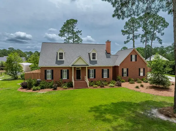 6001 Eastlake Dr, Tifton, GA 31794