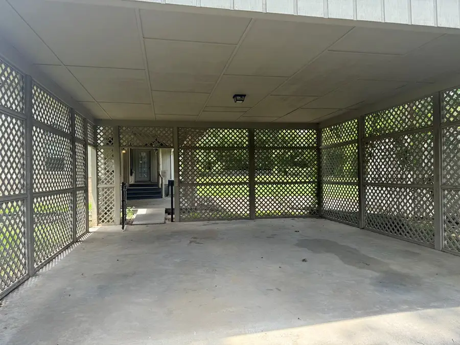 130 Wenona Way, Fitzgerald, GA 31750 - #3