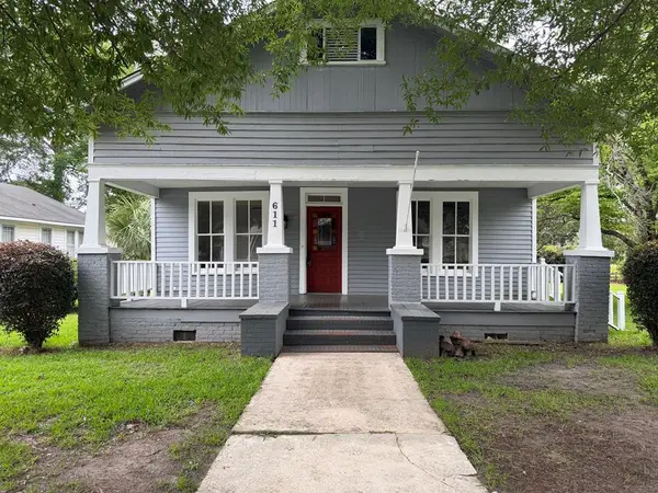 611 Park Ave N, Tifton, GA 31794