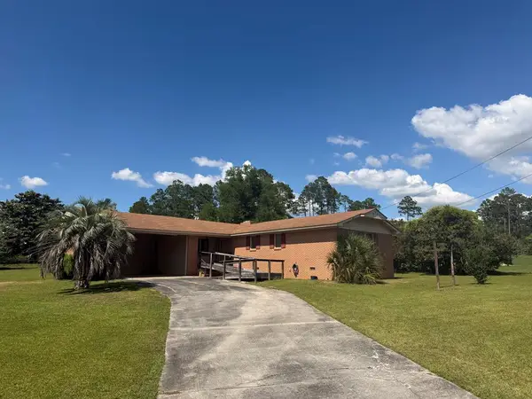 17 Lakeside Dr, Lenox, GA 31637