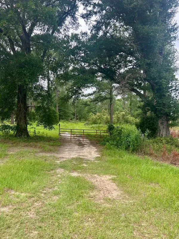 1182 Jacksonville Hwy, Fitzgerald, GA 31750