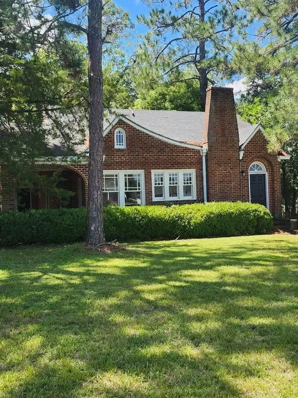 328 S Main Street, Ashburn, GA 31714