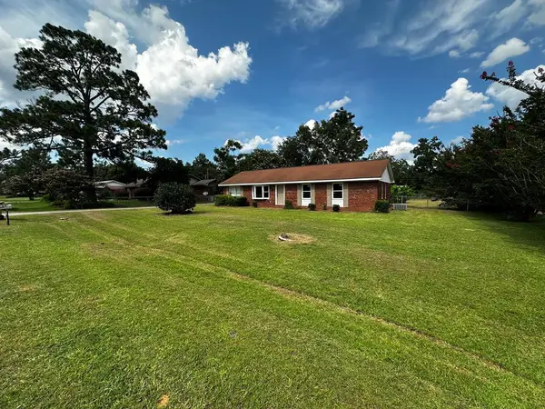135 Carol Cir, Fitzgerald, GA 31750