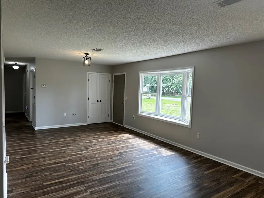 135 Carol Cir, Fitzgerald, GA 31750 - #2