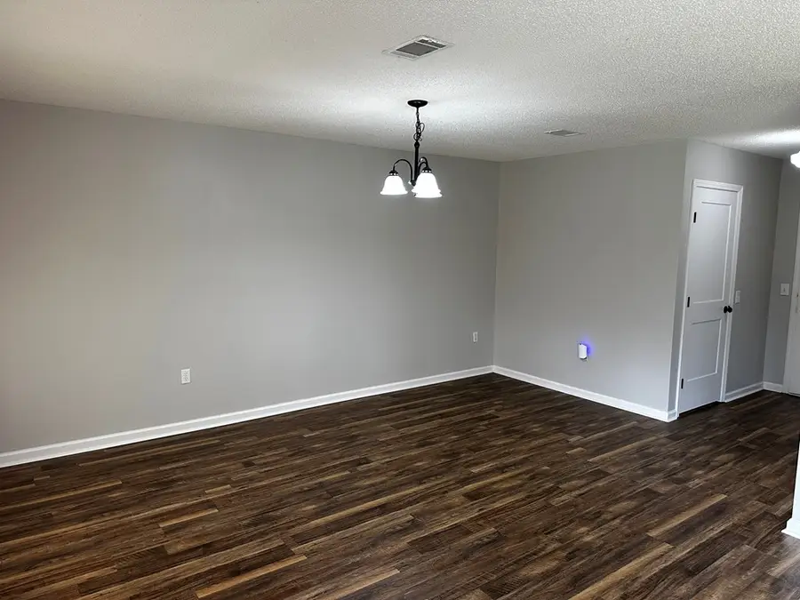 135 Carol Cir, Fitzgerald, GA 31750 - #3