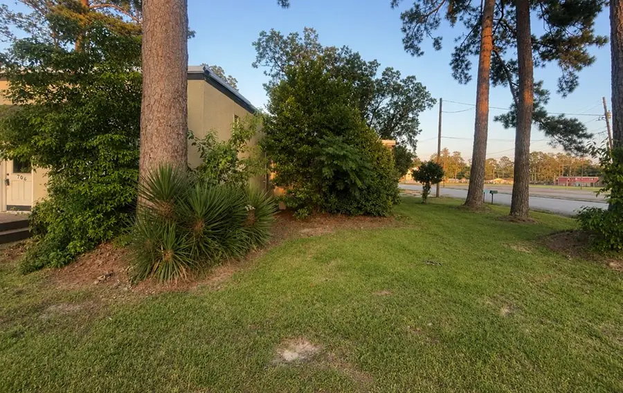 706 S Dogwood Drive, Nashville, GA 31639 - #2