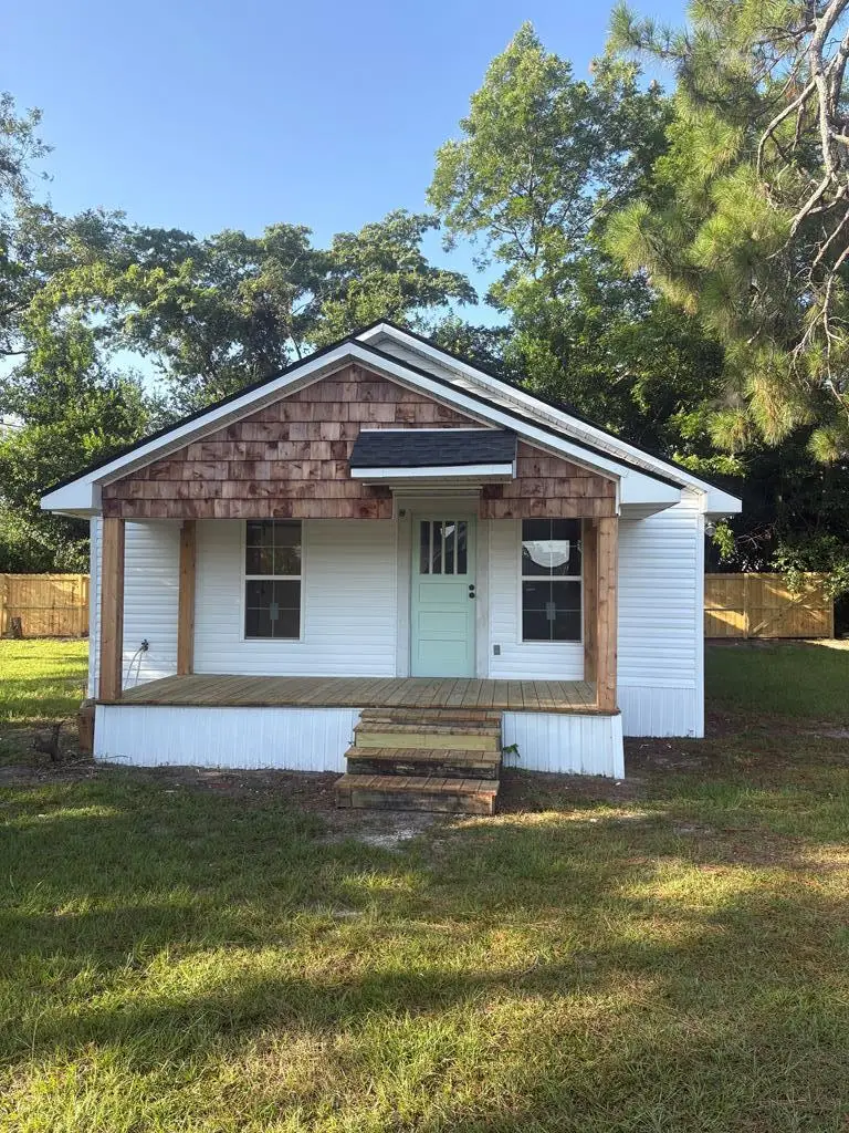 501 E 7th Avenue, Nashville, GA 31639 - #1