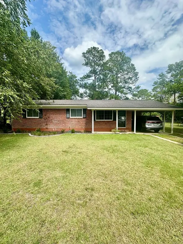 2007 Prince Ave, Tifton, GA 31794