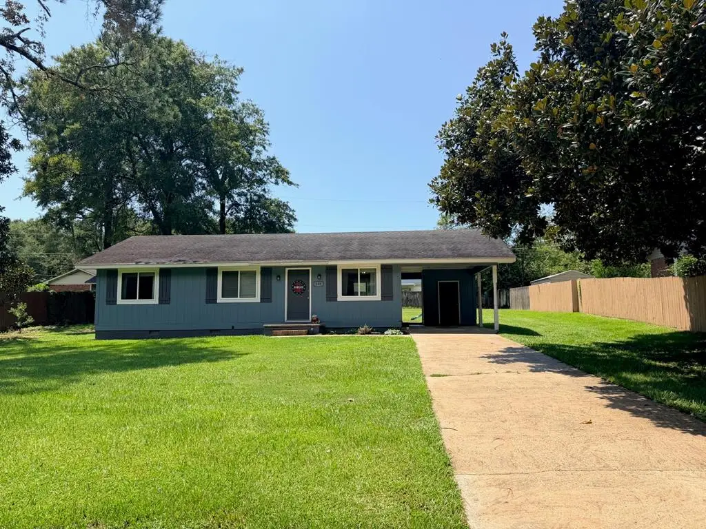 109 Hemlock St, Fitzgerald, GA 31750 - #1