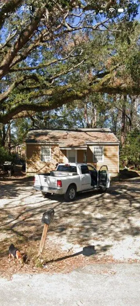 2402 Oxford Dr, Valdosta, GA 31601