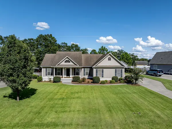 27 Surrey Circle, Tifton, GA 31794