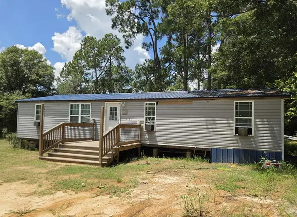 135 Middlebrook Street, Fitzgerald, GA 31750
