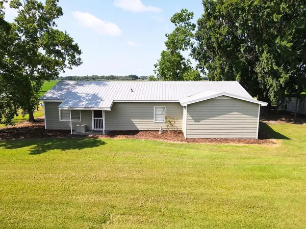 1891 Broxton Highway, Fitzgerald, GA 31750