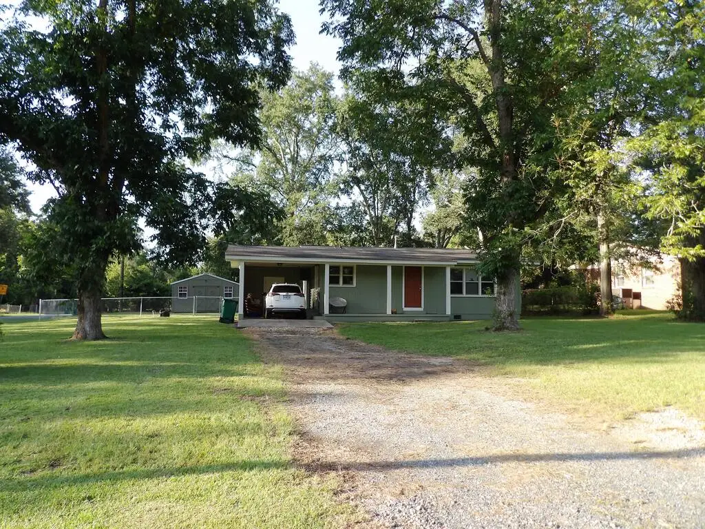 308 W Pinson St, Sylvester, GA 31791 - #1