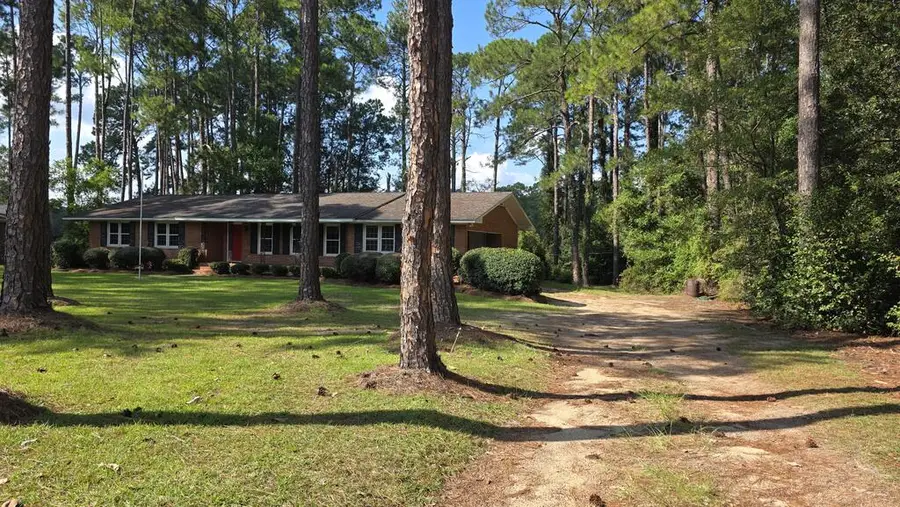 1123 W Roanoke Drive Ext, Fitzgerald, GA 31750 - #2
