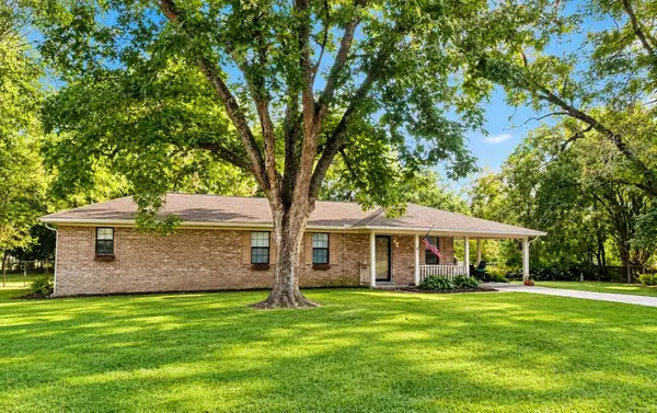 106 Orchard Circle, Fitzgerald, GA 31750