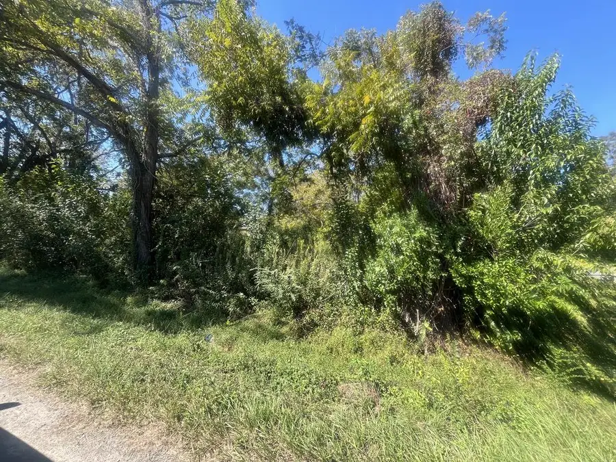 615 E Cypress St, Fitzgerald, GA 31750 - #2