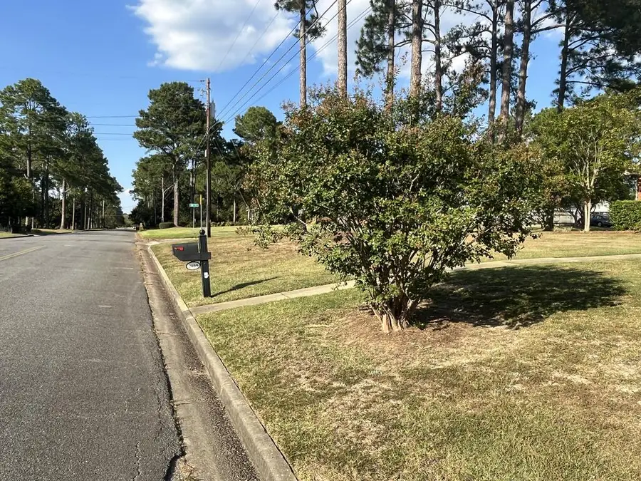 2409 N Park Ave, Tifton, GA 31794 - #3
