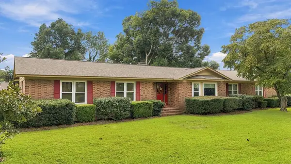 902 E 40th St, Tifton, GA 31794
